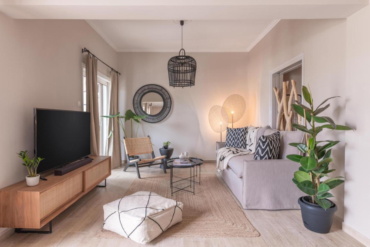 Minimal Retreat W/ Watercoloured Sunset View Apartment Piraeus Bagian luar foto
